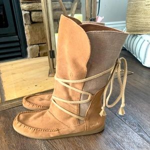 Women’s Sanuk boots